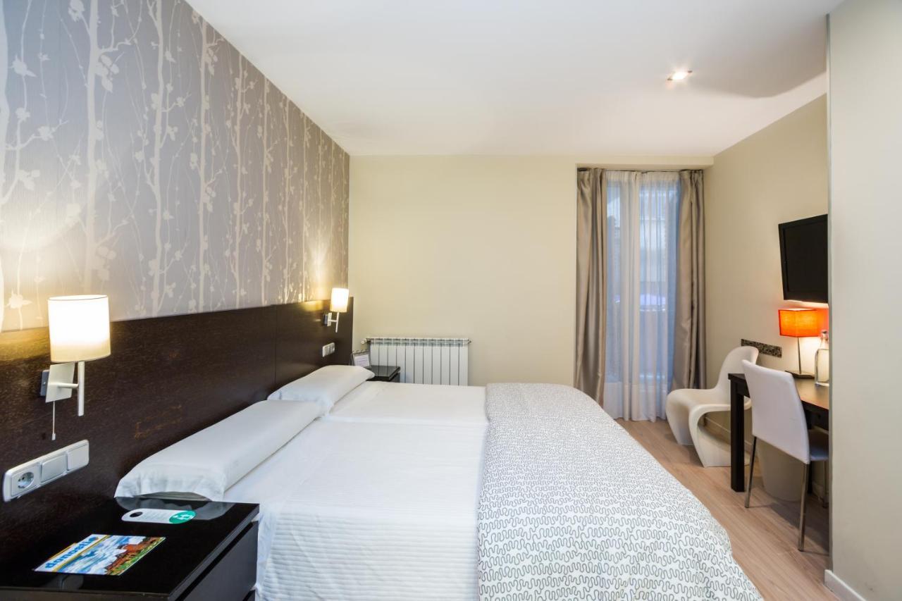 Pension Altair San Sebastián Exteriör bild